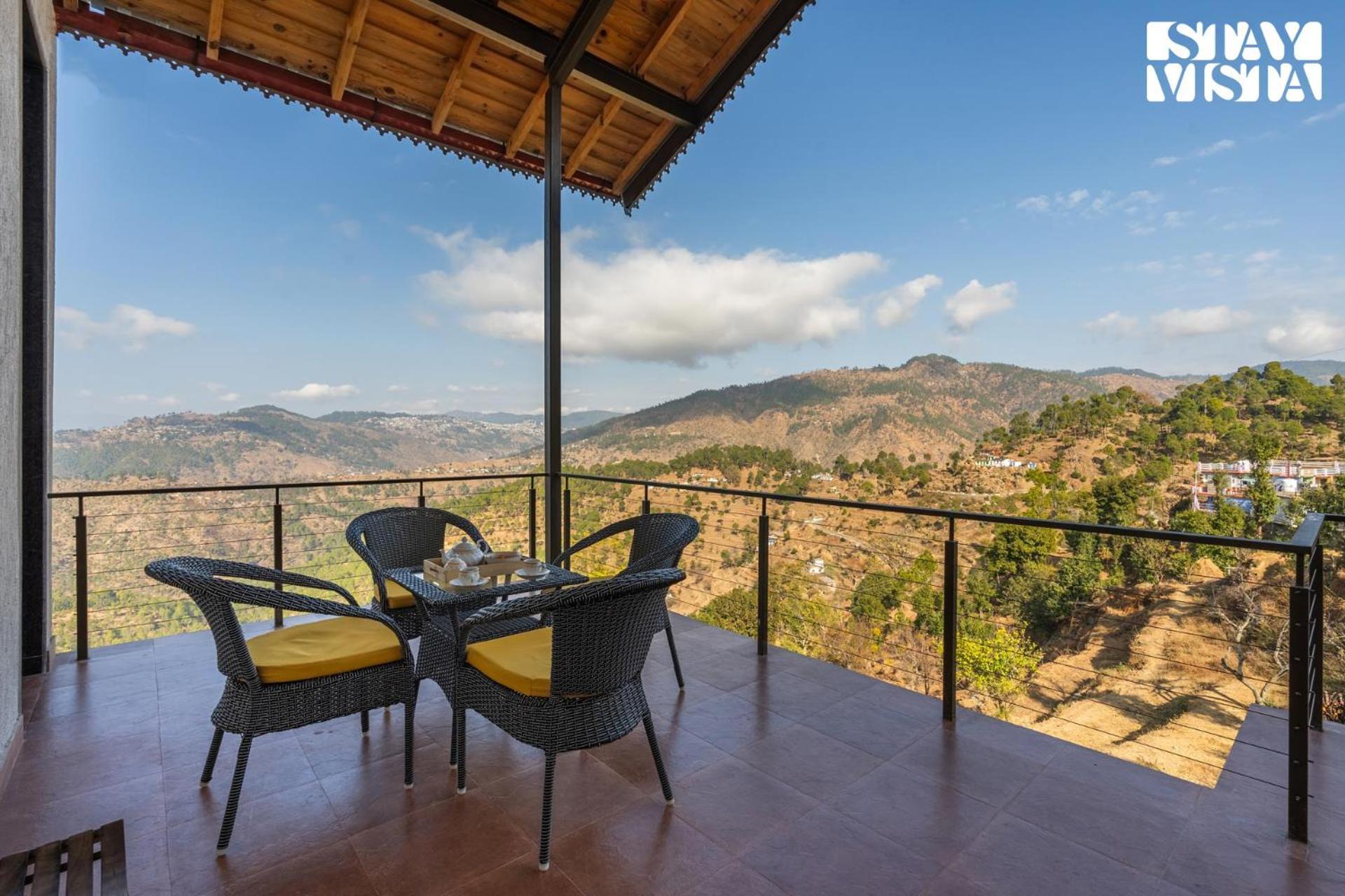 Stayvista At Amulyam Villa With Lawn & Bonfire Mukteshwar Exteriér fotografie