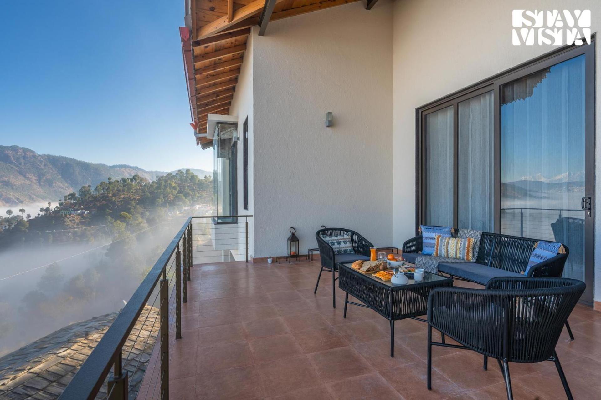 Stayvista At Amulyam Villa With Lawn & Bonfire Mukteshwar Exteriér fotografie