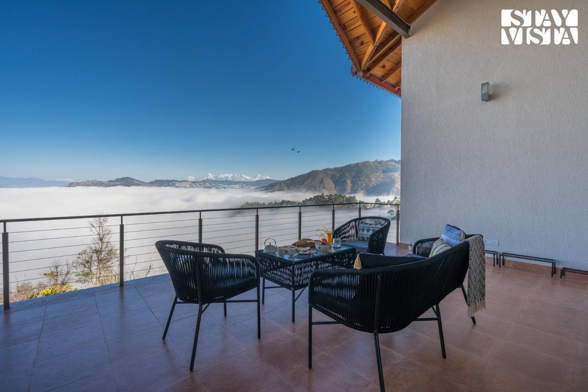 Stayvista At Amulyam Villa With Lawn & Bonfire Mukteshwar Exteriér fotografie