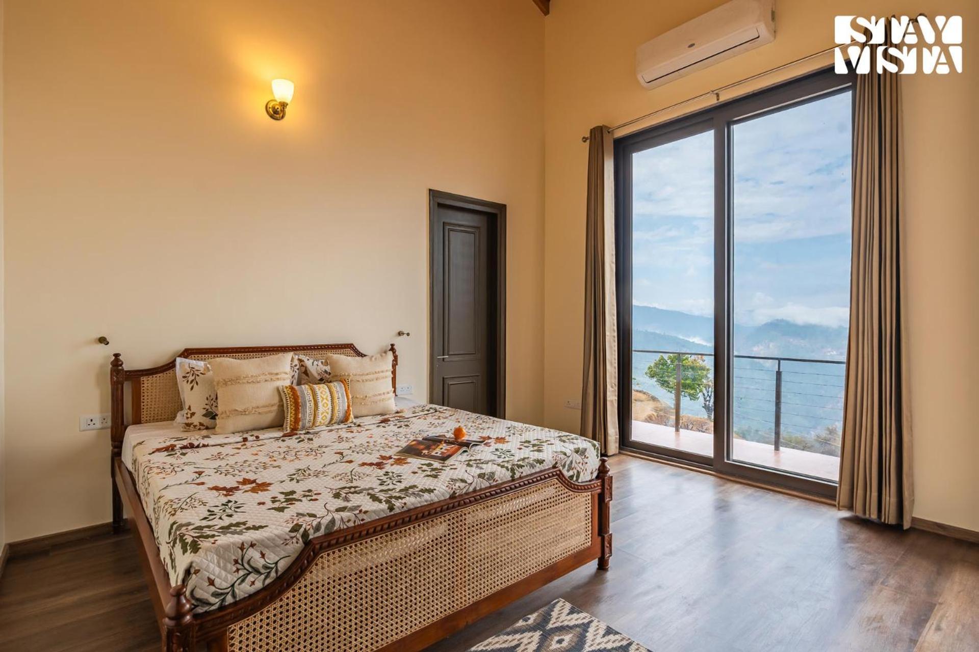 Stayvista At Amulyam Villa With Lawn & Bonfire Mukteshwar Exteriér fotografie
